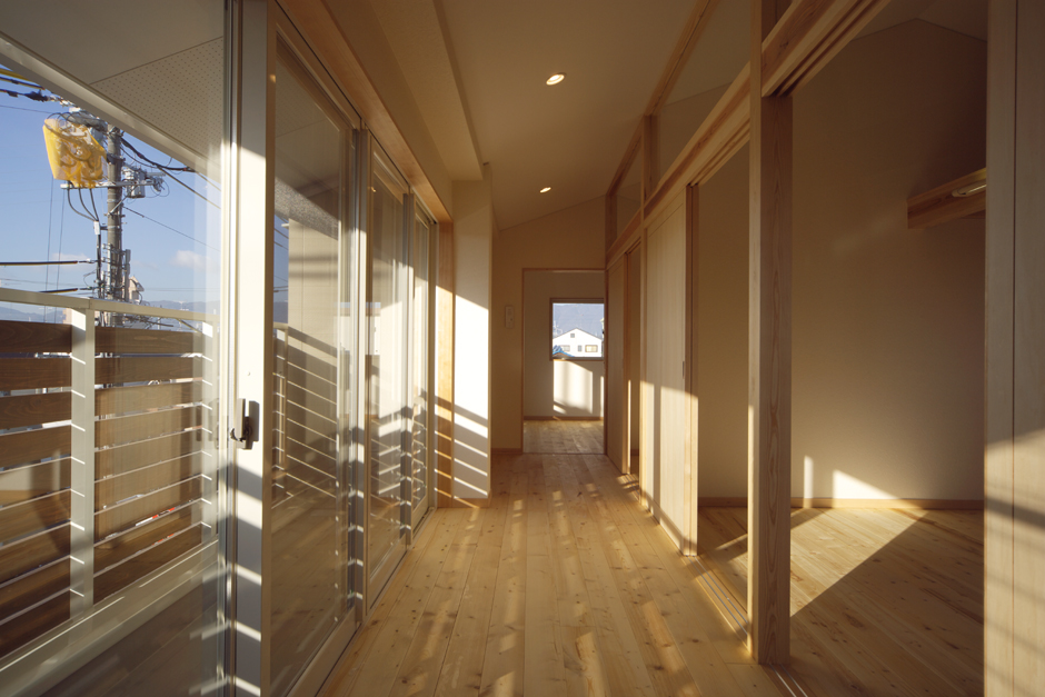 �R�{�@�V�z�H��1