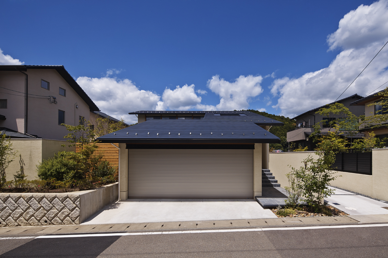 I  HOUSE�V�z�H��1