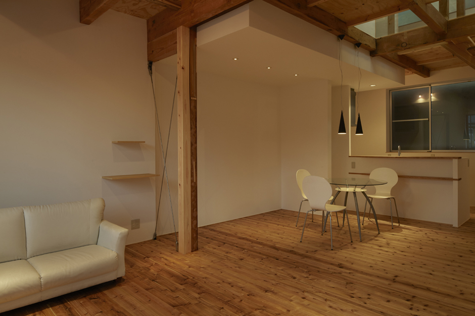 �C�w�@�̉Ɖ����H��10