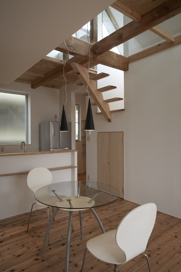 �C�w�@�̉Ɖ����H��11