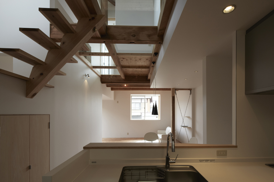 �C�w�@�̉Ɖ����H��12