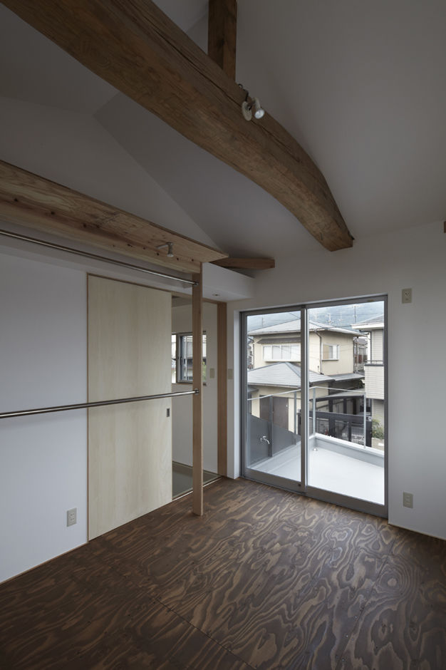 �C�w�@�̉Ɖ����H��15