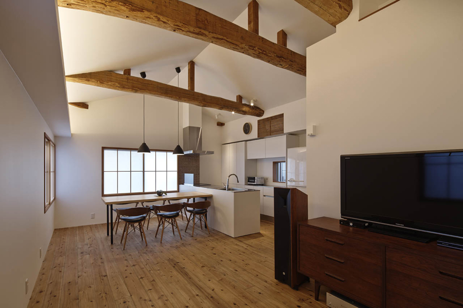 �䎺�̉Ɖ����H��2