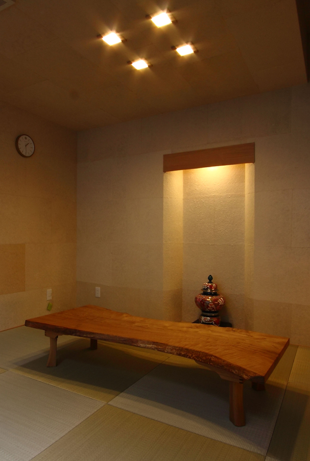 M�l�@�����H��4