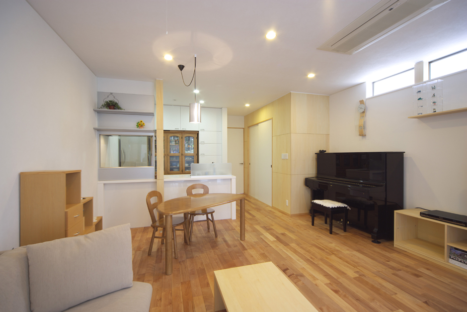 �����@�V�z�H��4