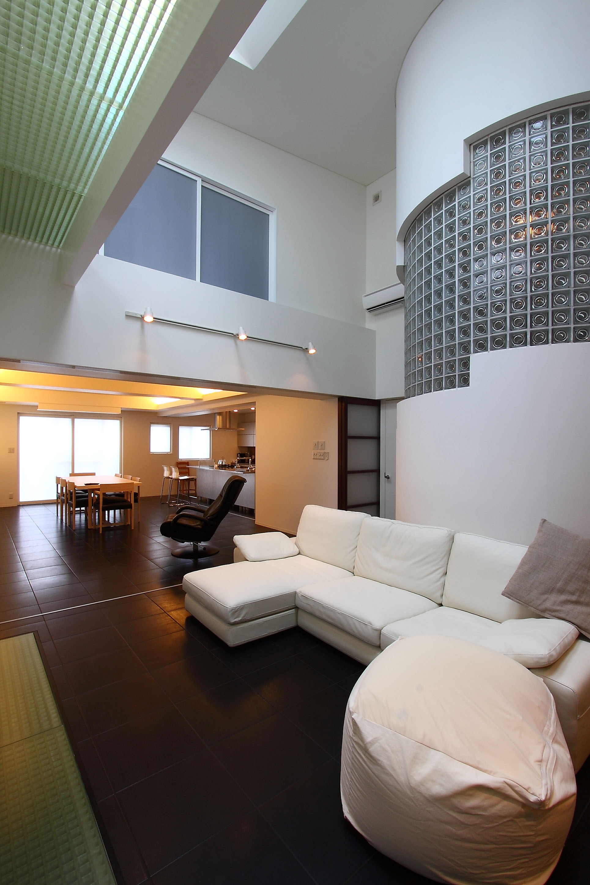 M�l�@�����H��7