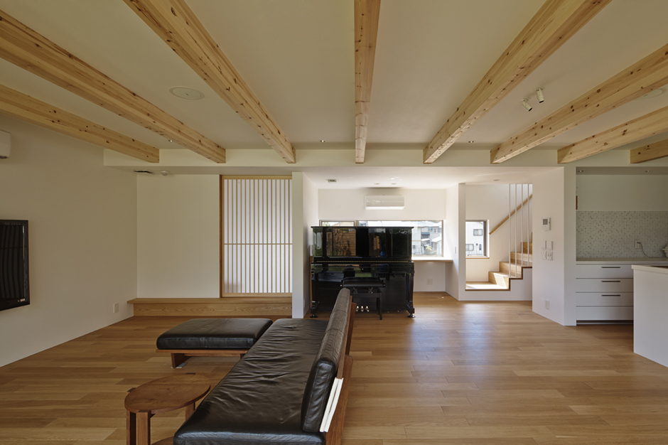 I  HOUSE�V�z�H��9