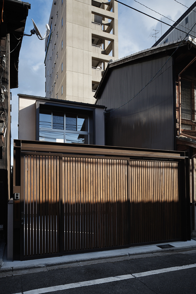 ���ʂ�̉ƐV�z�H���ʐ^�P