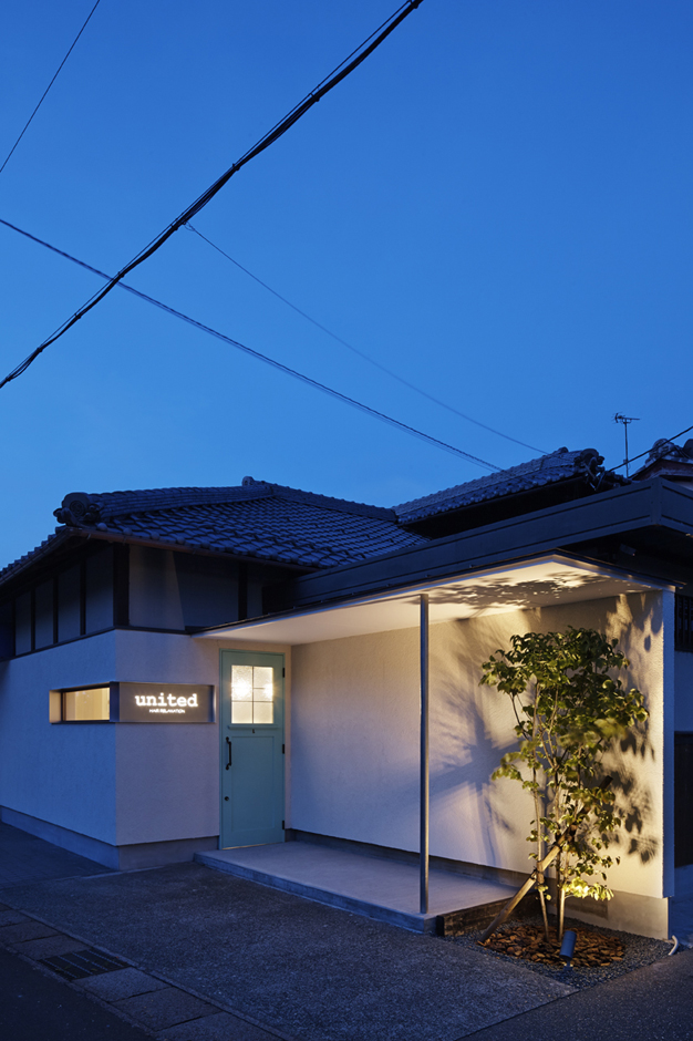 uniteed�V���H���ʐ^�P